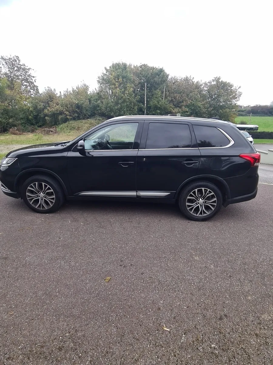 Mitsubishi Outlander Commercial 2.2L - Image 4