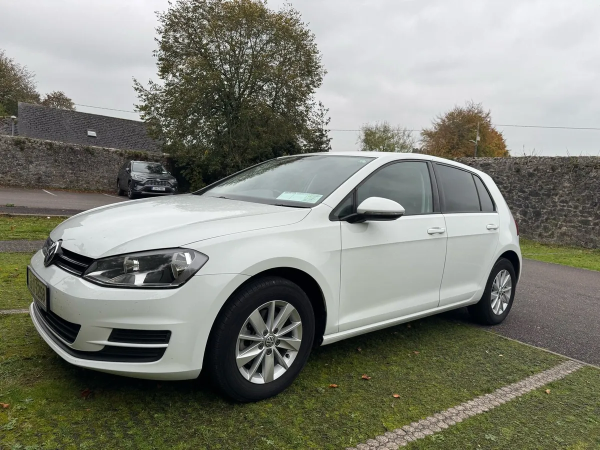 Volkswagen Golf 1.2 Petrol 10995 € Automatic - Image 3