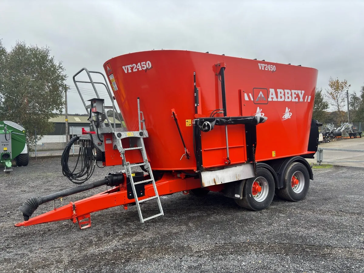 Ex-Demo Abbey VF2450 twin auger diet feeder - Image 2