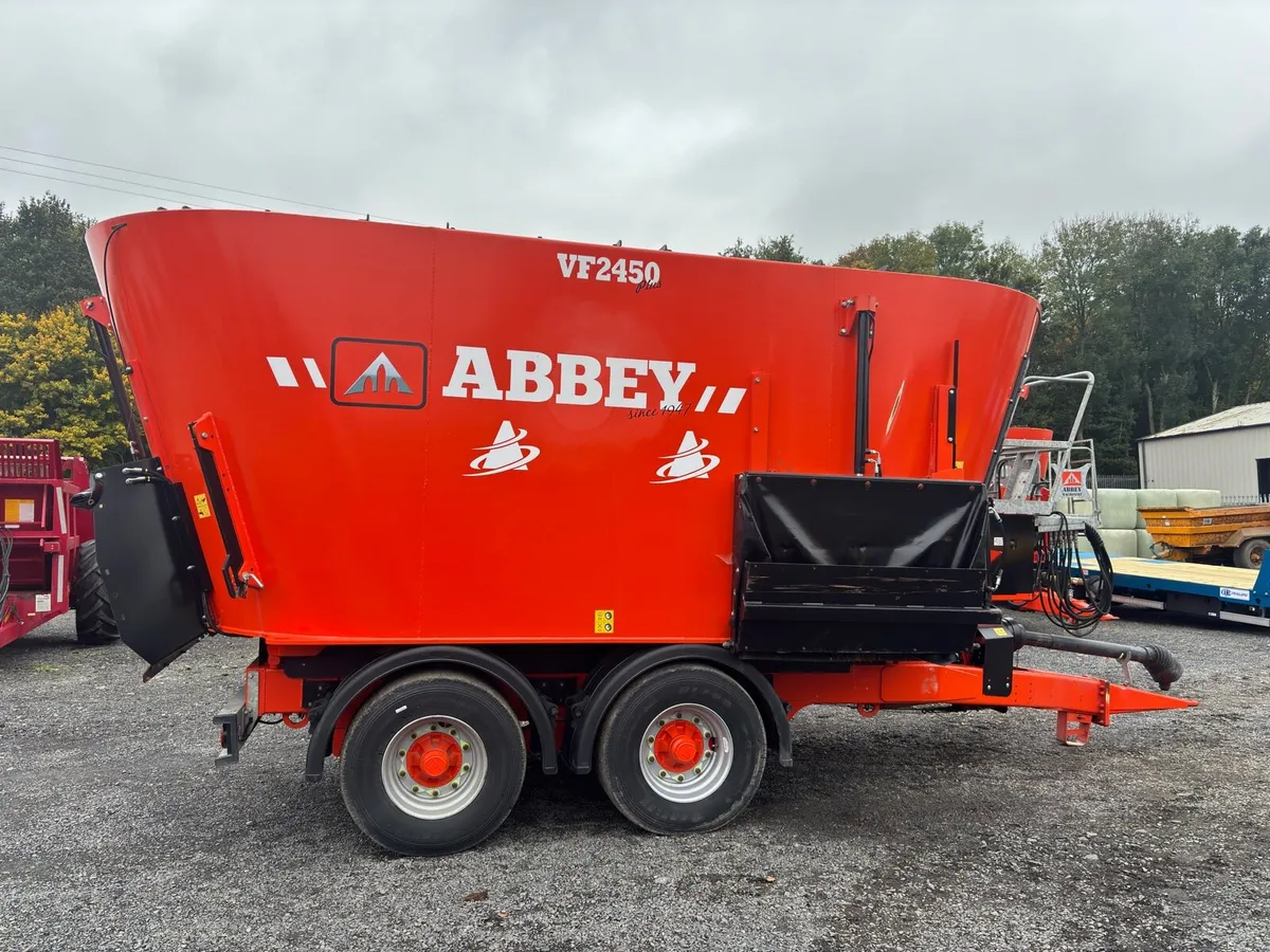 Ex-Demo Abbey VF2450 twin auger diet feeder - Image 3