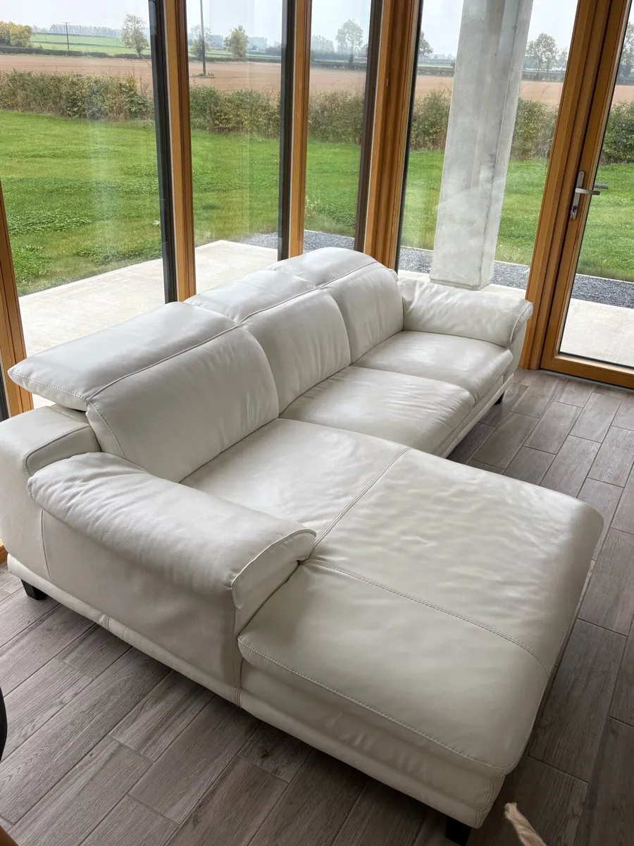 Couch / Sofa - Image 2
