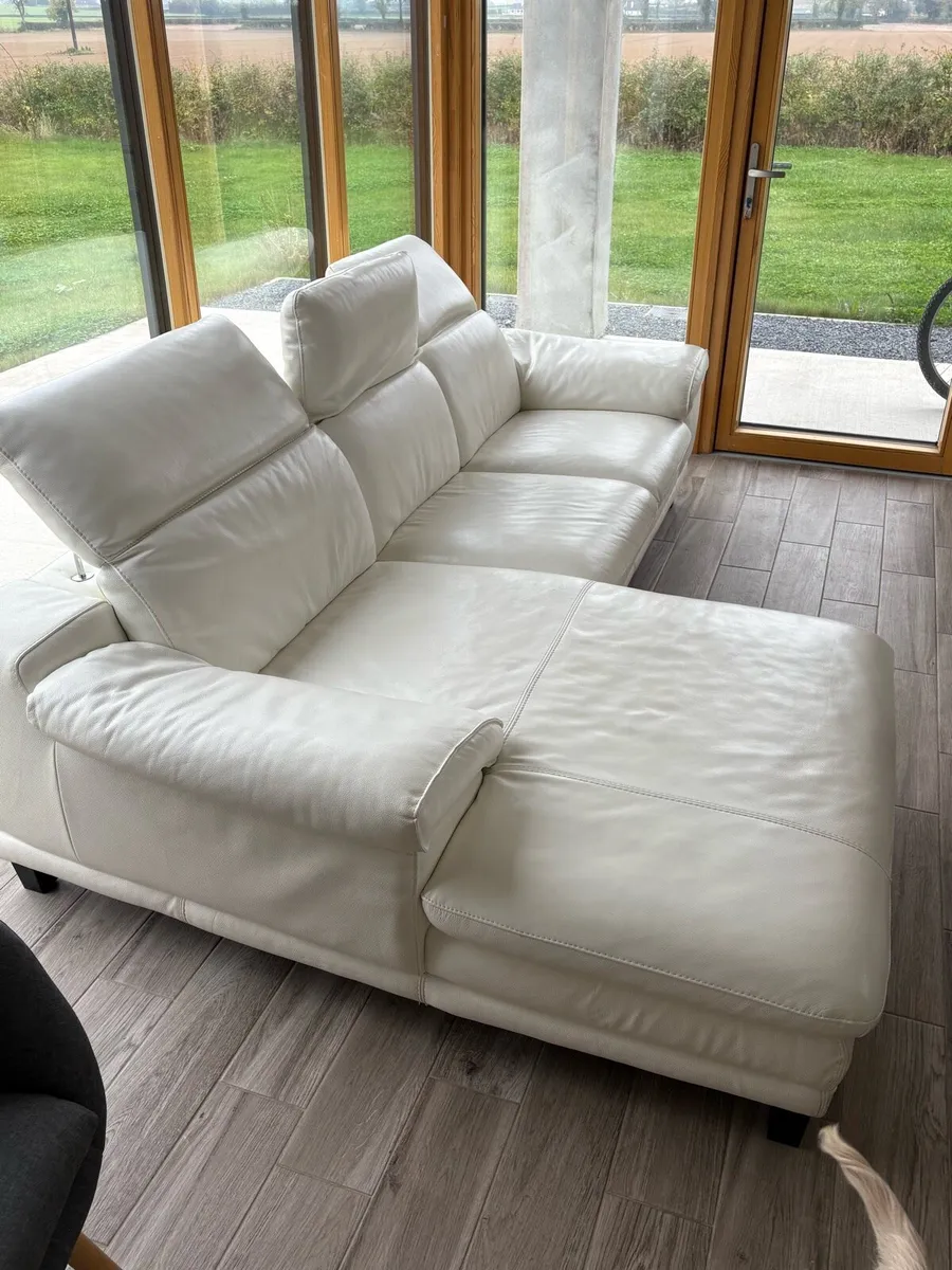 Couch / Sofa - Image 3