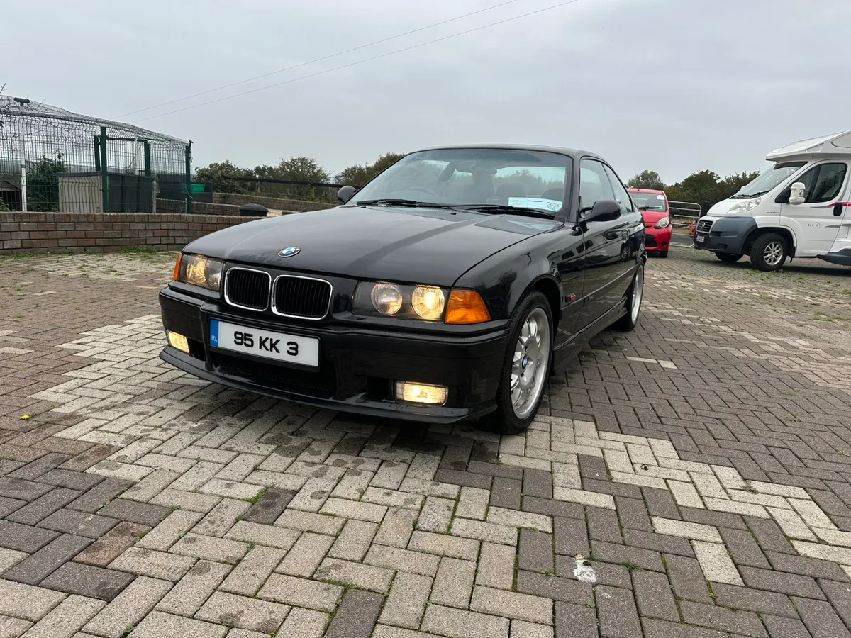 BMW M3 3.0 Manual 1995 Very Nice Car - Image 4