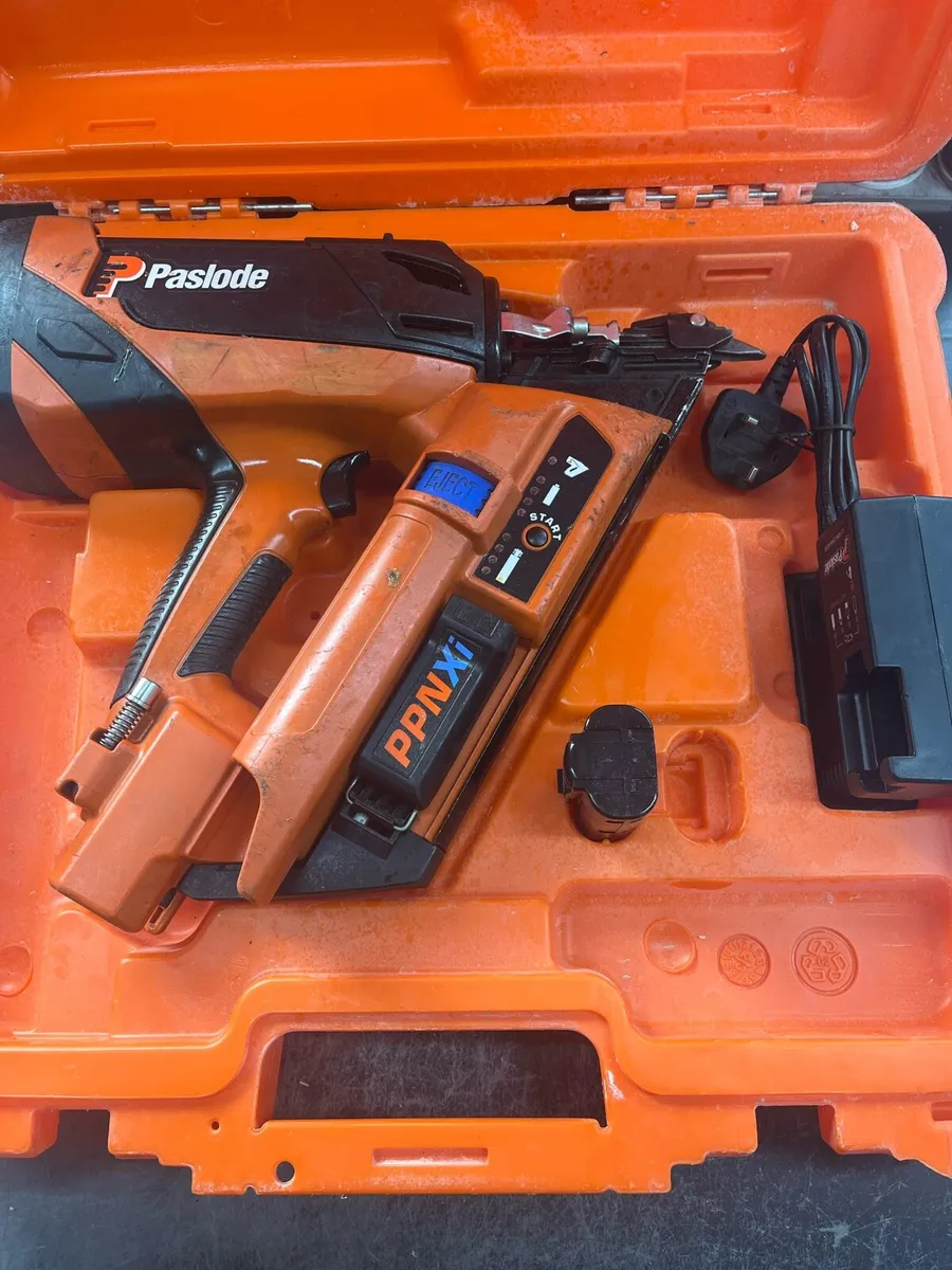 Paslode PPN XI nail gun