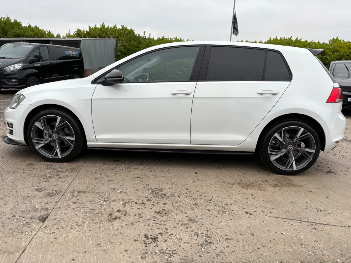 VW GOLF 1.6 TDI DSG AUTO - Image 4
