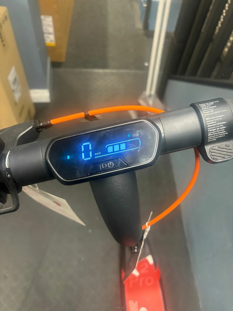 Segway Ninebot E2 Pro - Image 4