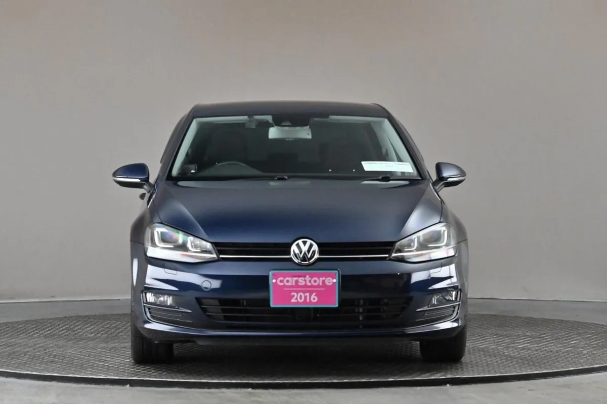 Volkswagen Golf 1.2 TSI DSG MK7 Comfortline  reve - Image 2