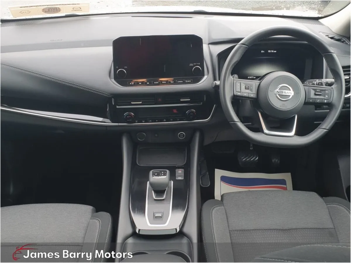 Nissan QASHQAI 1.3 Petrol SV Premium CVT Automatic - Image 3