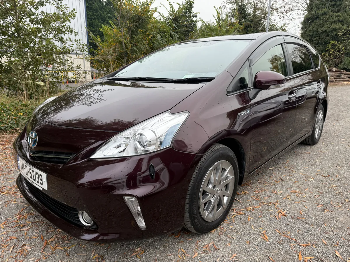 Toyota Prius 7 seats  2014 95200km!!! - Image 2