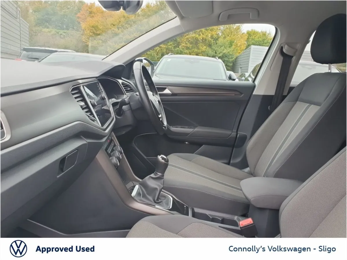 Volkswagen T-Roc Design 1.0tsi 115BHP - Image 4