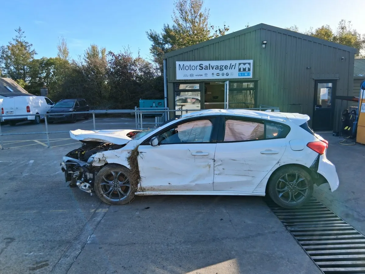 2019 FORD FOCUS  ST-LINE 1.0 ECO BOOST - Image 1