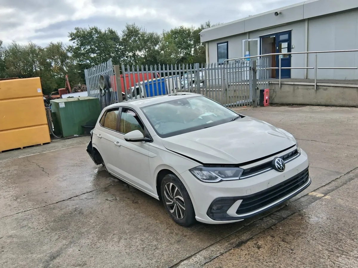 2023 VOLKSWAGEN POLO  LIFE 1.0 (for parts only) - Image 1