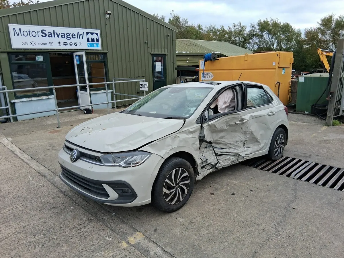 2023 VOLKSWAGEN POLO  LIFE 1.0 (for parts only) - Image 2