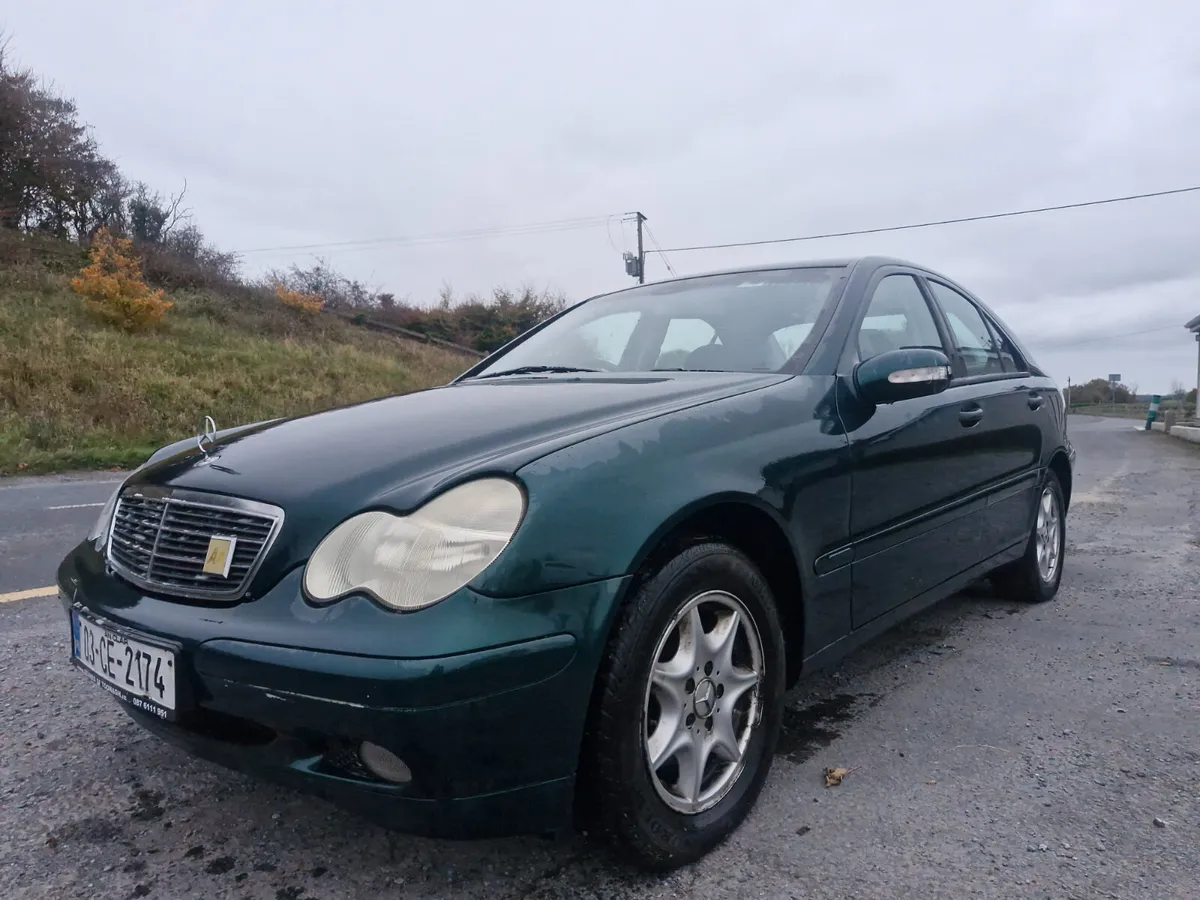 Mercedes C180. V v low mileage - Image 1