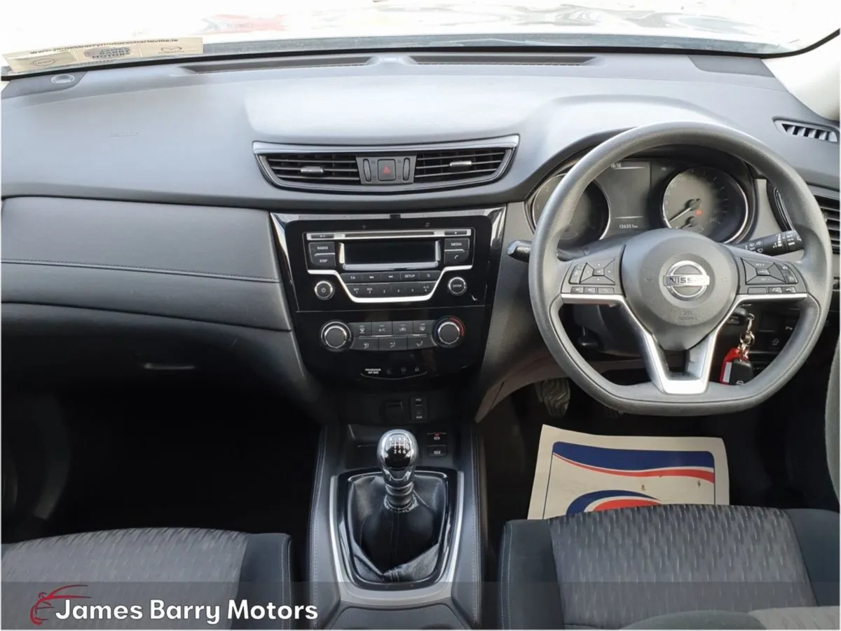Nissan X-Trail 1.7 DCI XE 7 Seats - Image 3
