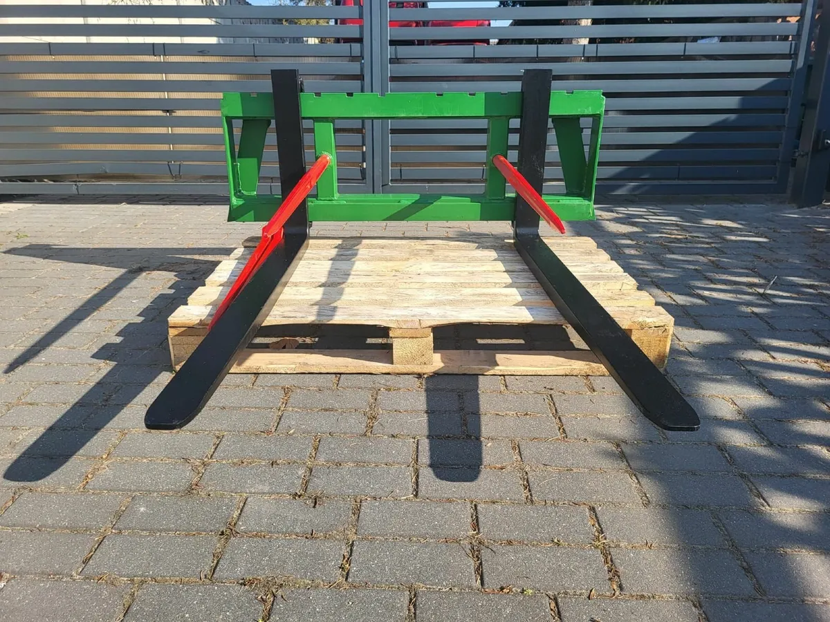 Pallet forks, John Deere brackets - Image 4