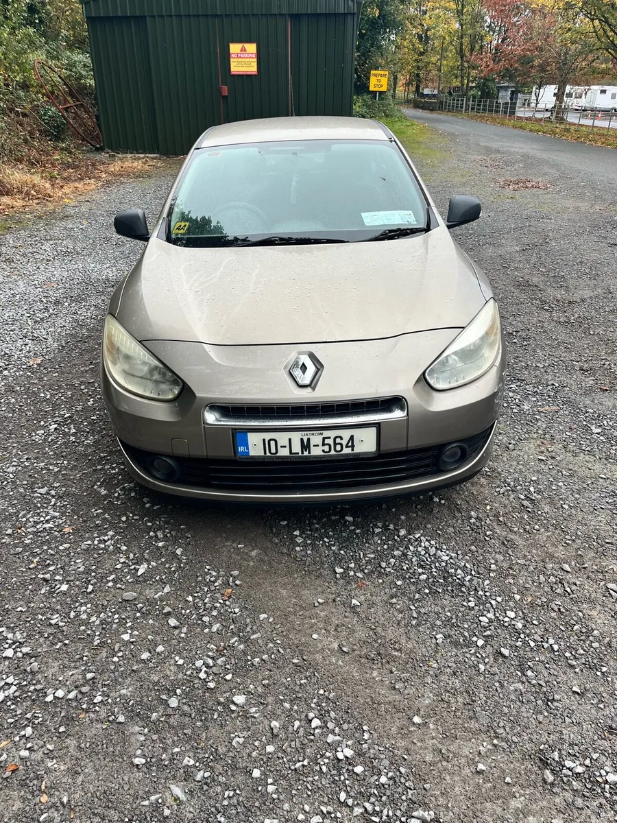 Renault Fluence Saloon Diesel Gold - Image 3