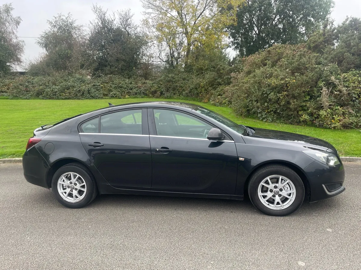 142 Insignia 2.0  Crdi Nct & tax €2895 - Image 4