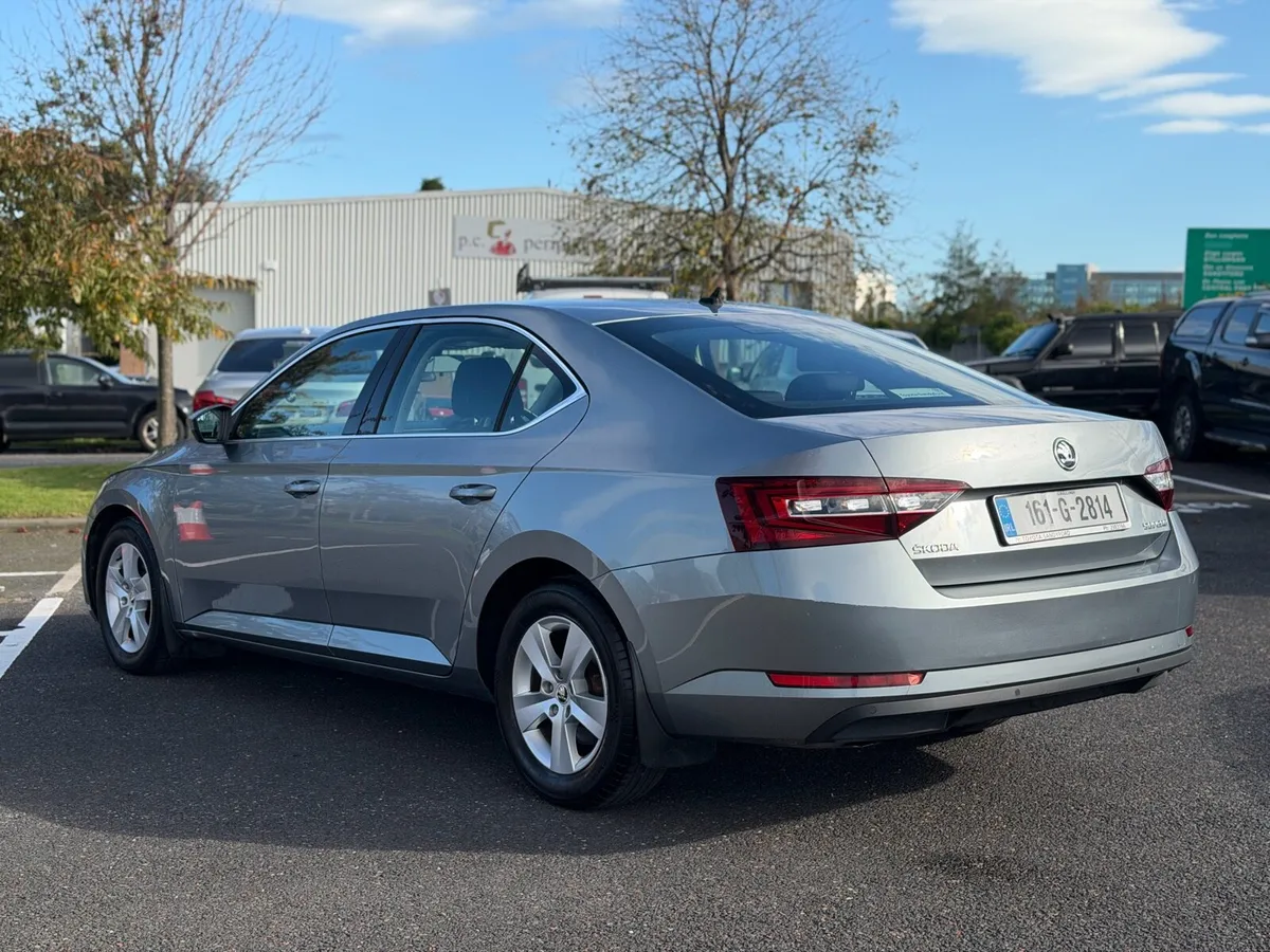 Skoda Superb 2016 - Image 3
