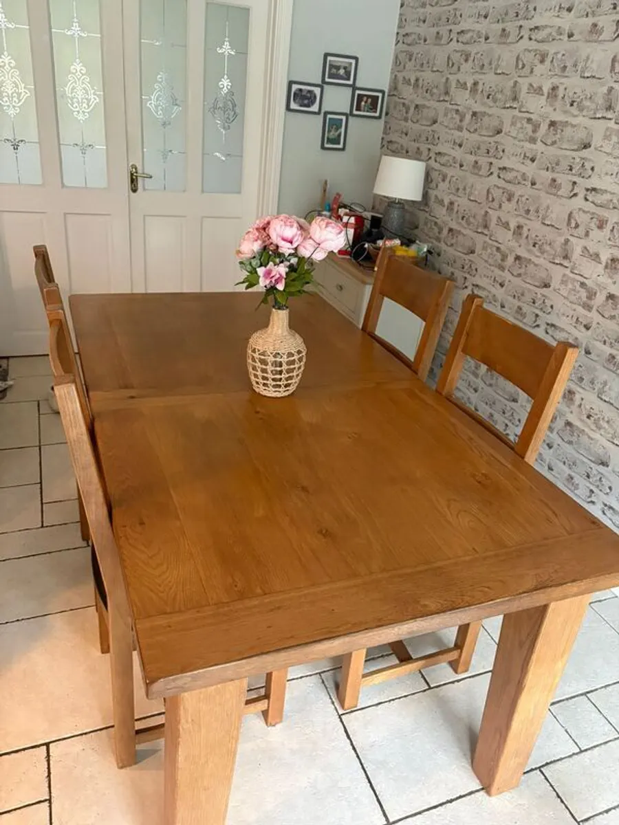 Extendable dining room - Image 3
