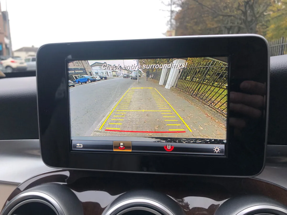 2017 MERCEDES C200 AUTO IVORY LTHR only 110000kms - Image 3