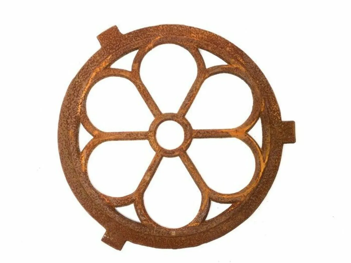 Round Stable Window 60cm Iron Antique Style - Image 4