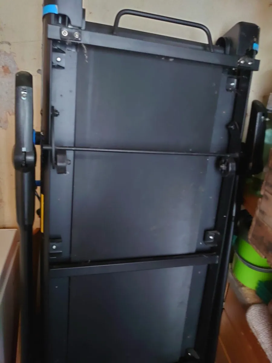 Treadmill - Image 1