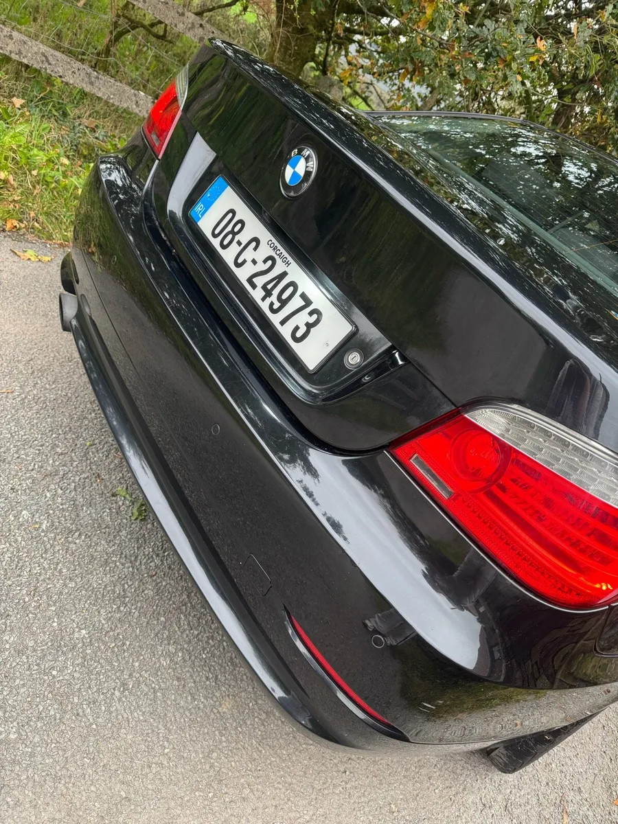 BMW 520D - Image 1