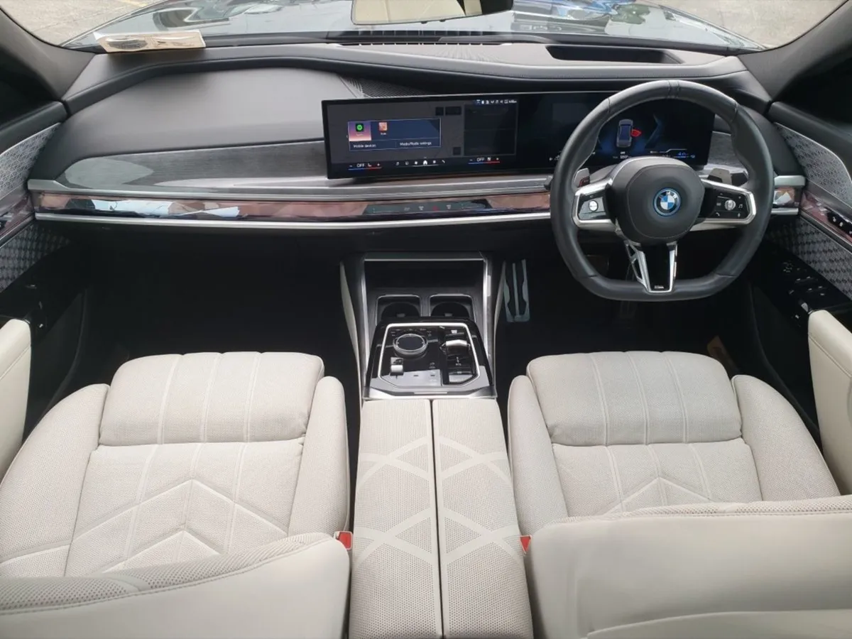 BMW 7 Series 750e 4DR Auto - Image 4