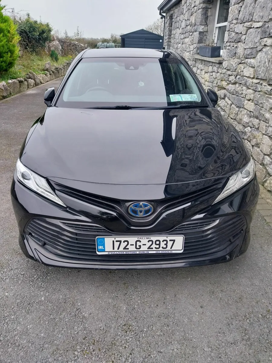 Toyota Camry Hybrid 2017 - Image 3