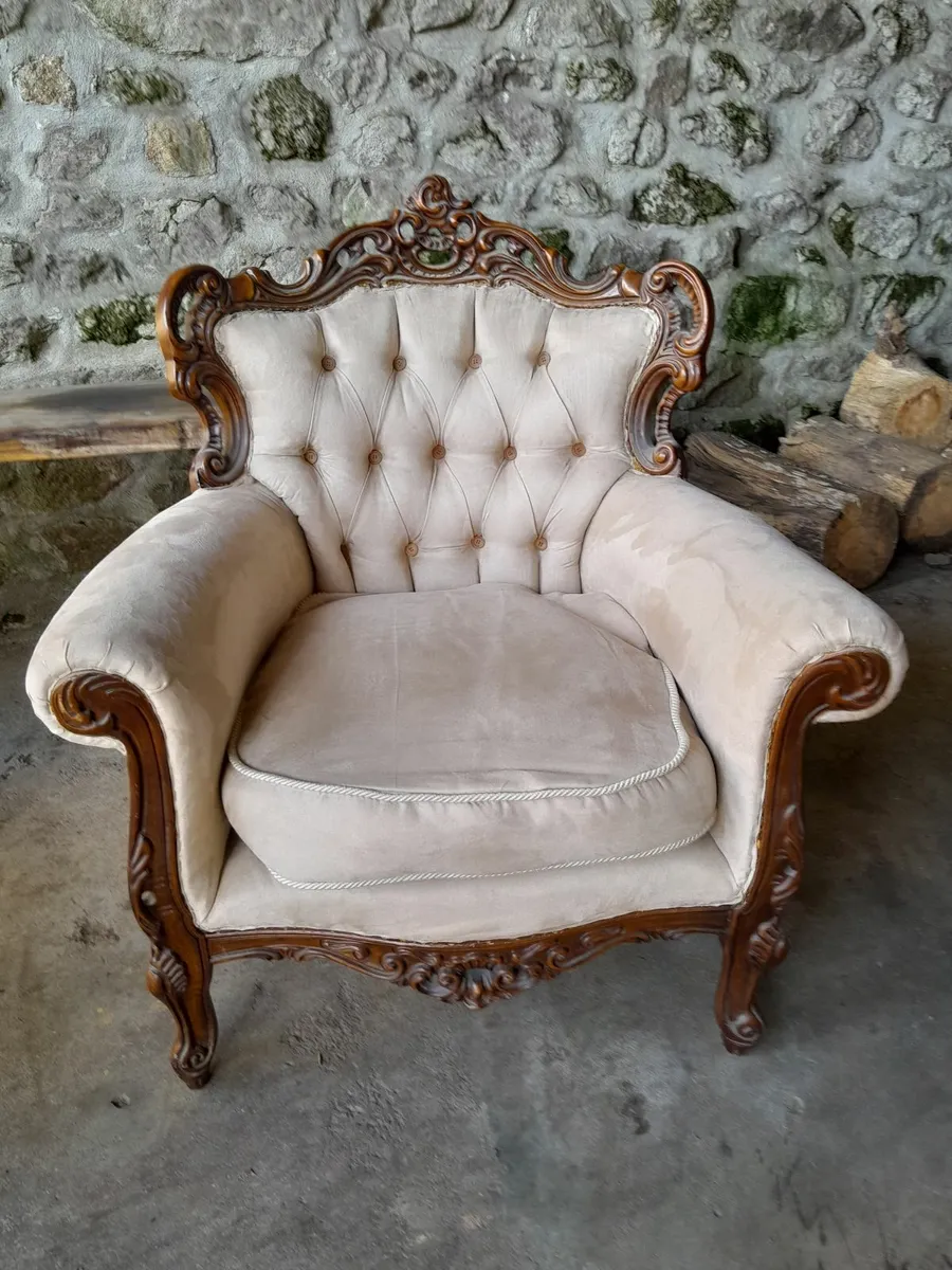 2 victory style arm chairs 1960s for restoration - Image 1