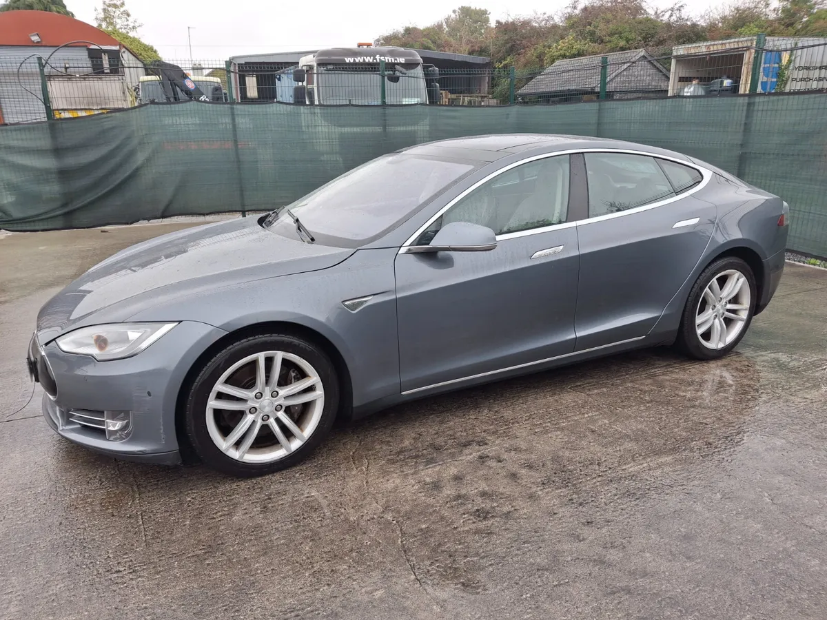 2014 Tesla Model S 85  Luxury  Left hand drive - Image 1
