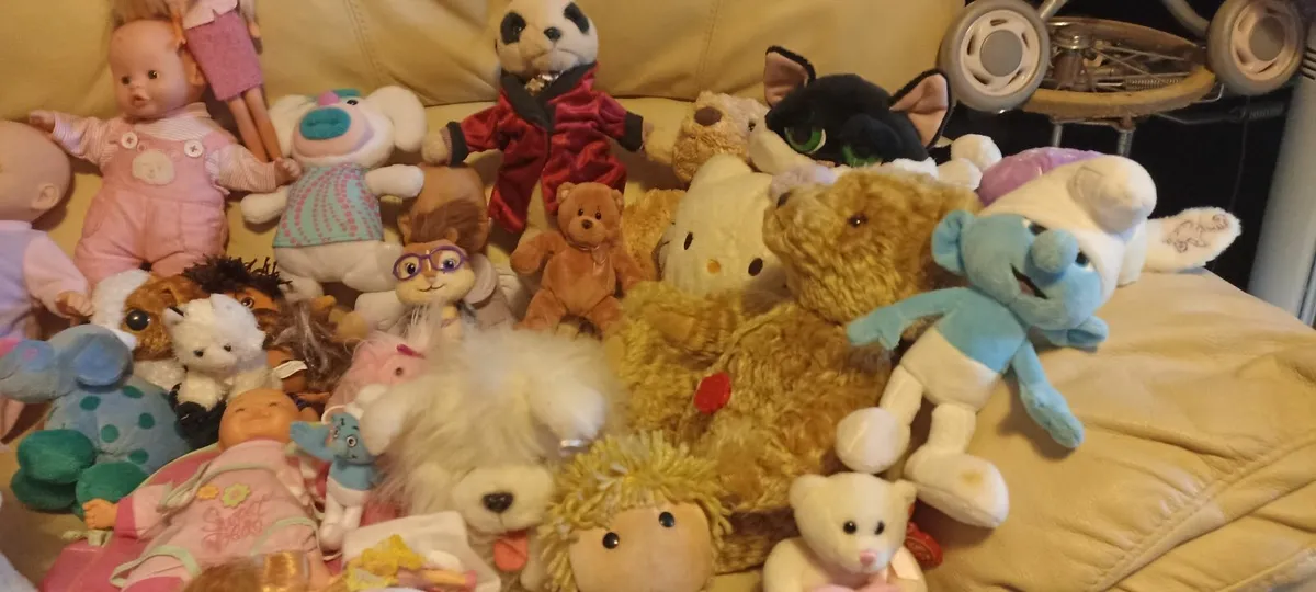 Collection of Teddies and Dolls - Image 4