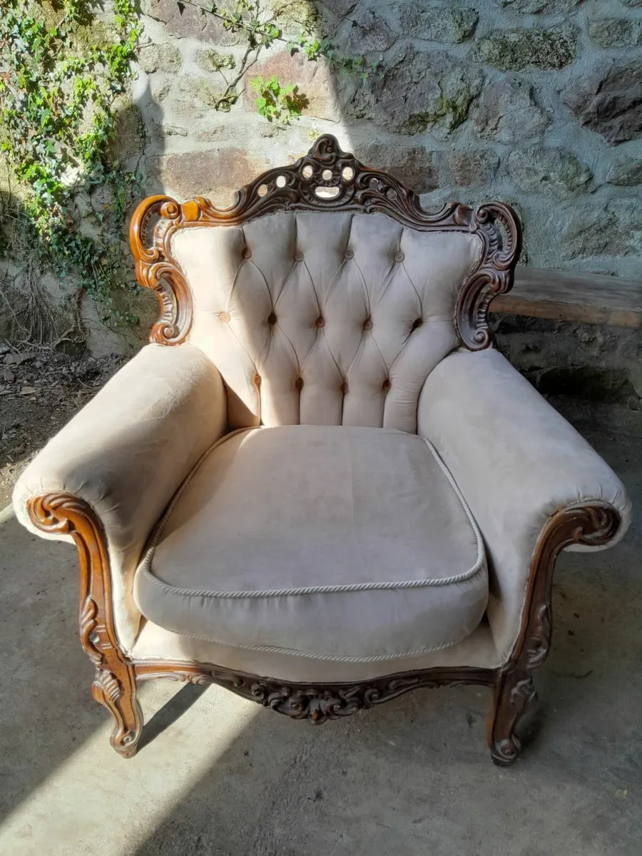 2 victory style arm chairs 1960s for restoration - Image 3
