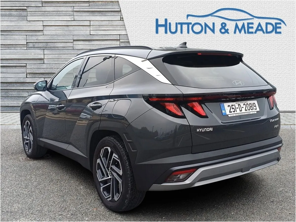 Hyundai Tucson Executive Phev 1.6 Petrol 5dr - Image 2