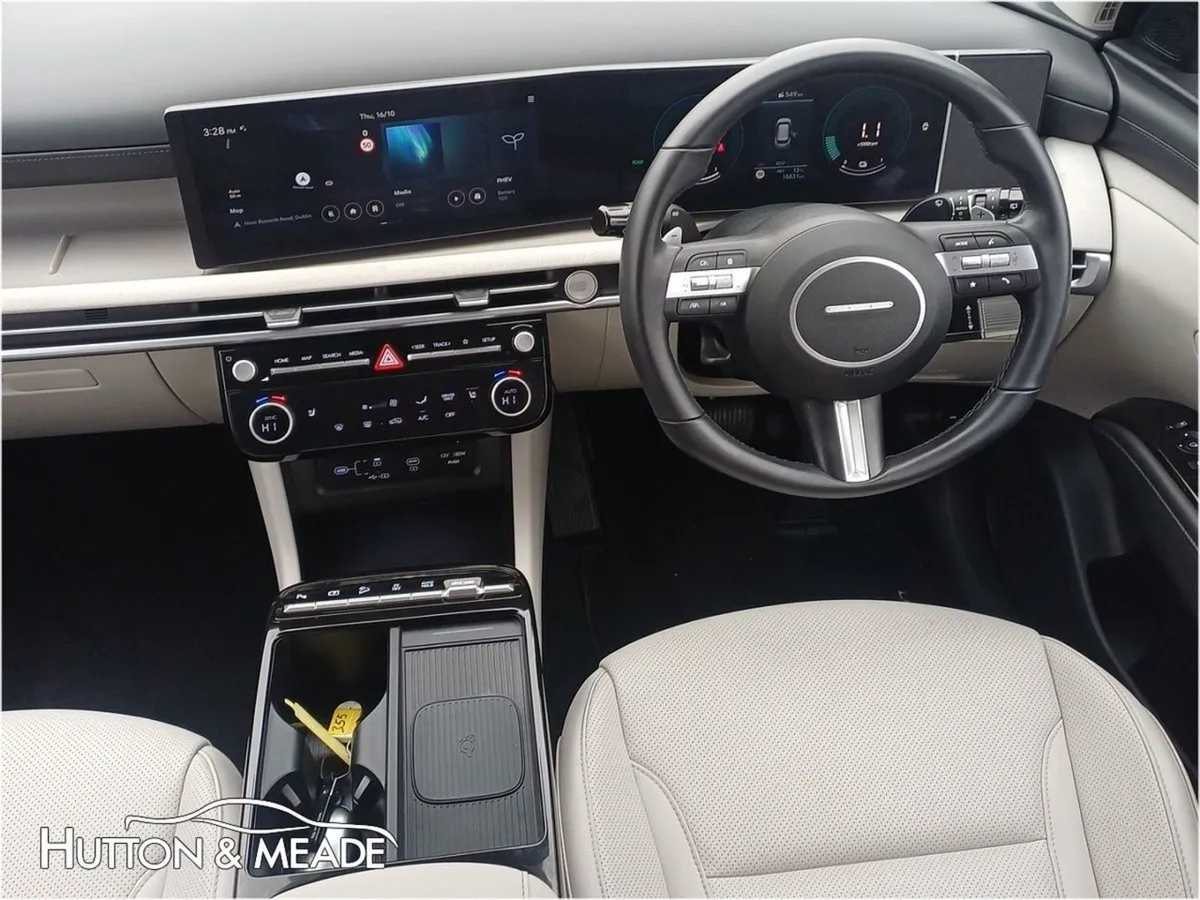 Hyundai Tucson Executive Phev 1.6 Petrol 5dr - Image 3