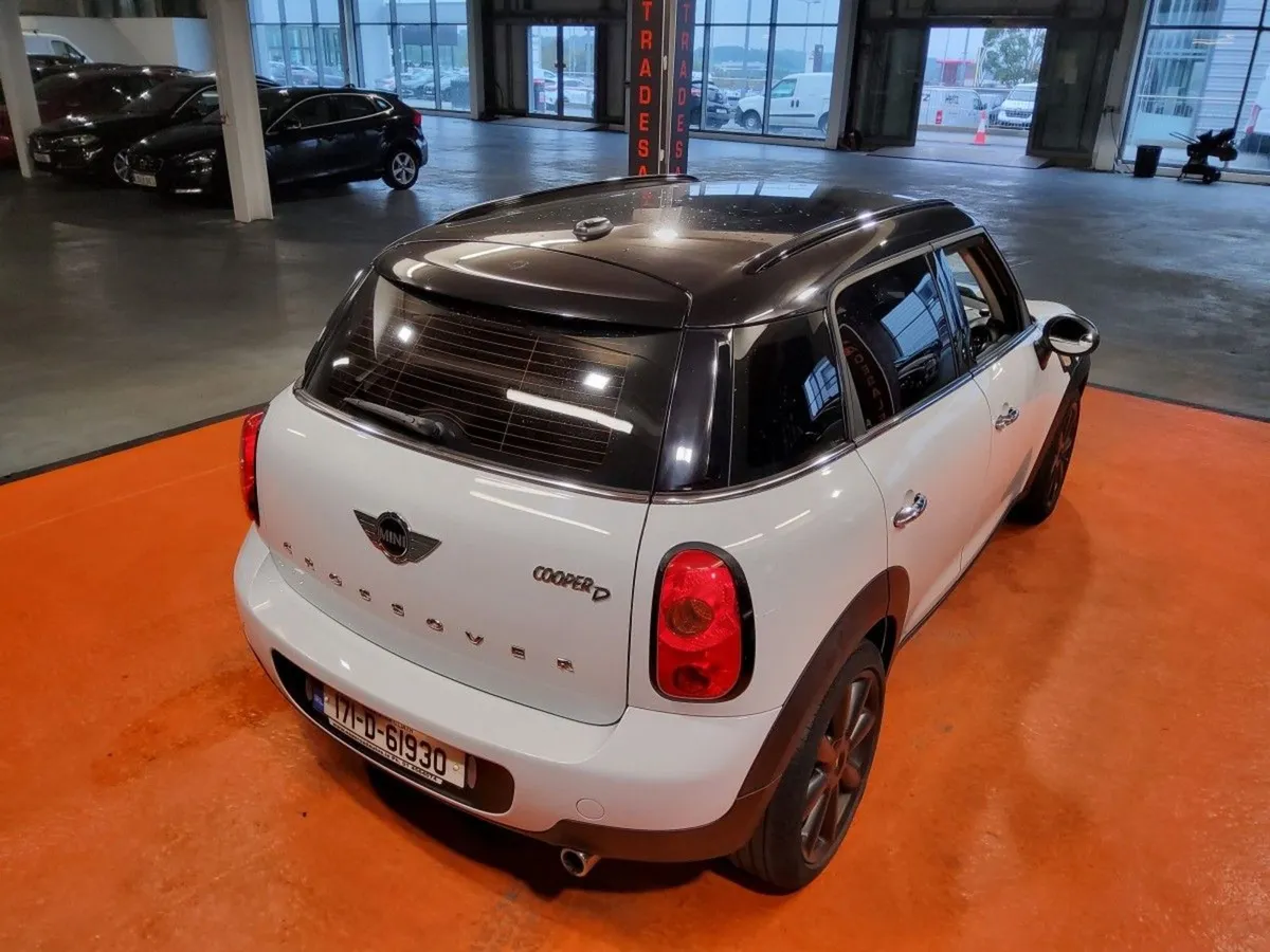 MINI Cooper Cooper SD Auto - Image 3