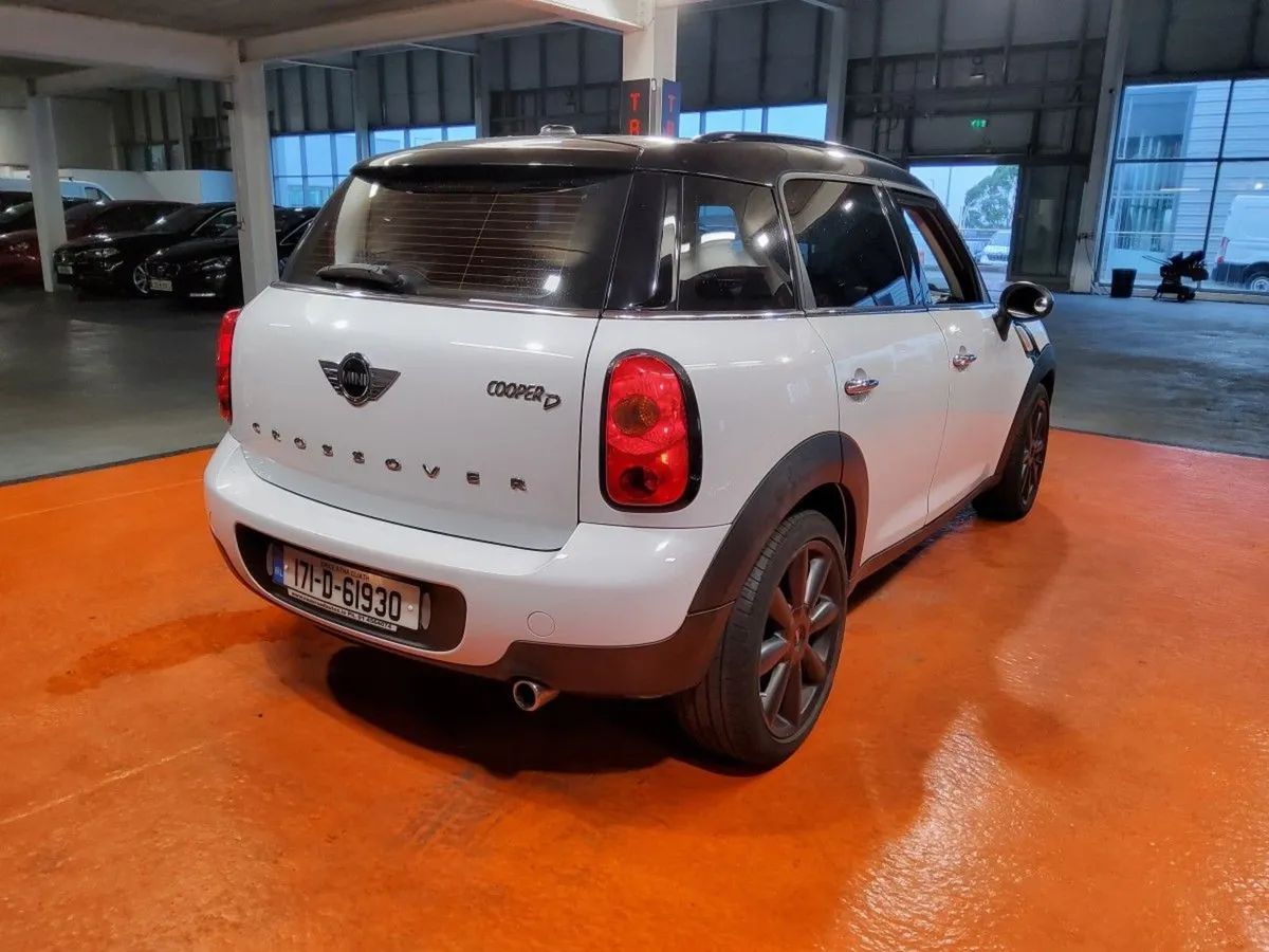 MINI Cooper Cooper SD Auto - Image 4