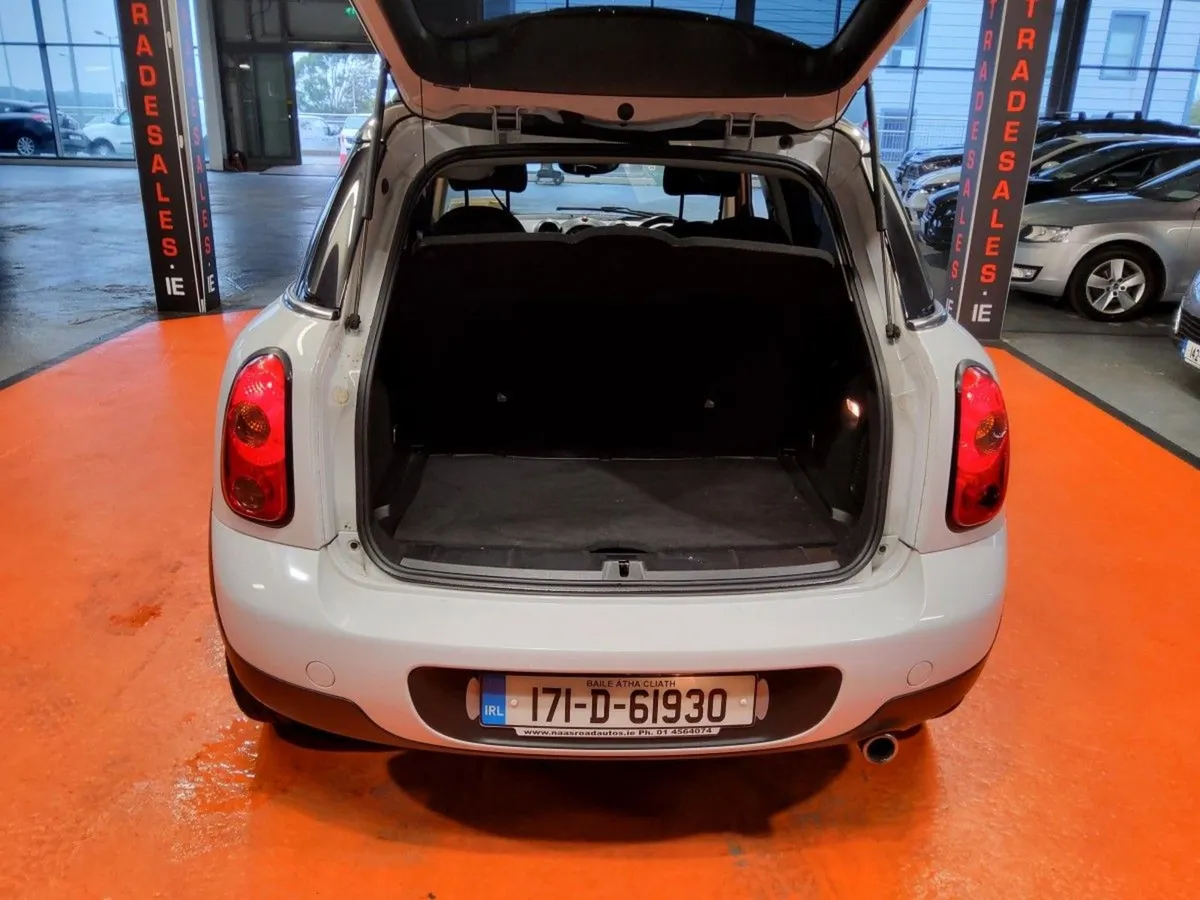 MINI Cooper Cooper SD Auto - Image 4
