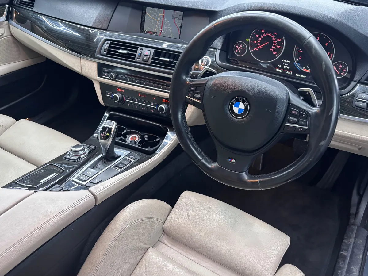 BMW 5 SERIES 520D M SPORT TOURING ESTATE HIGH SPEC - Image 4