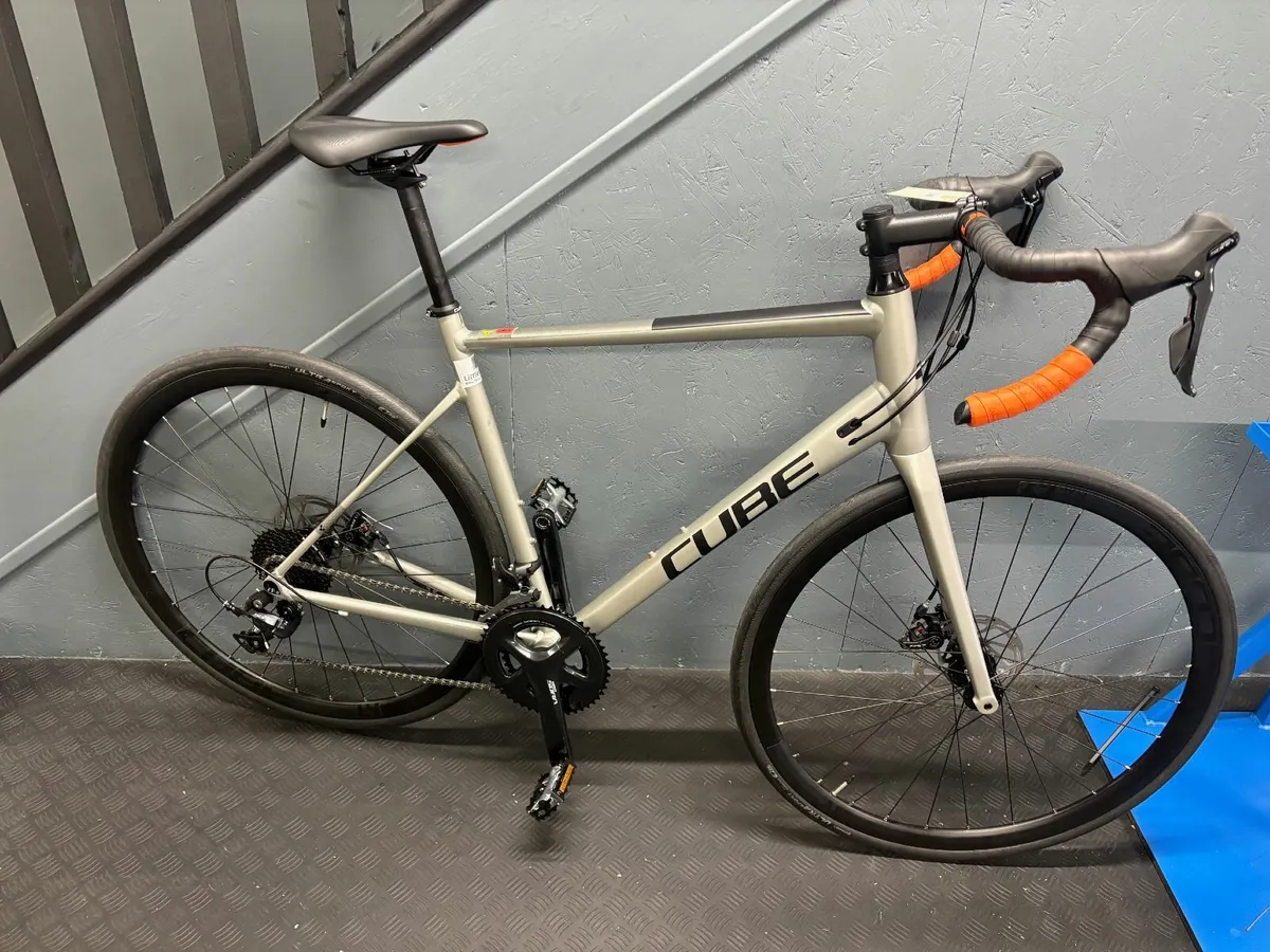 Cube Attain Pro 58cm - Image 1