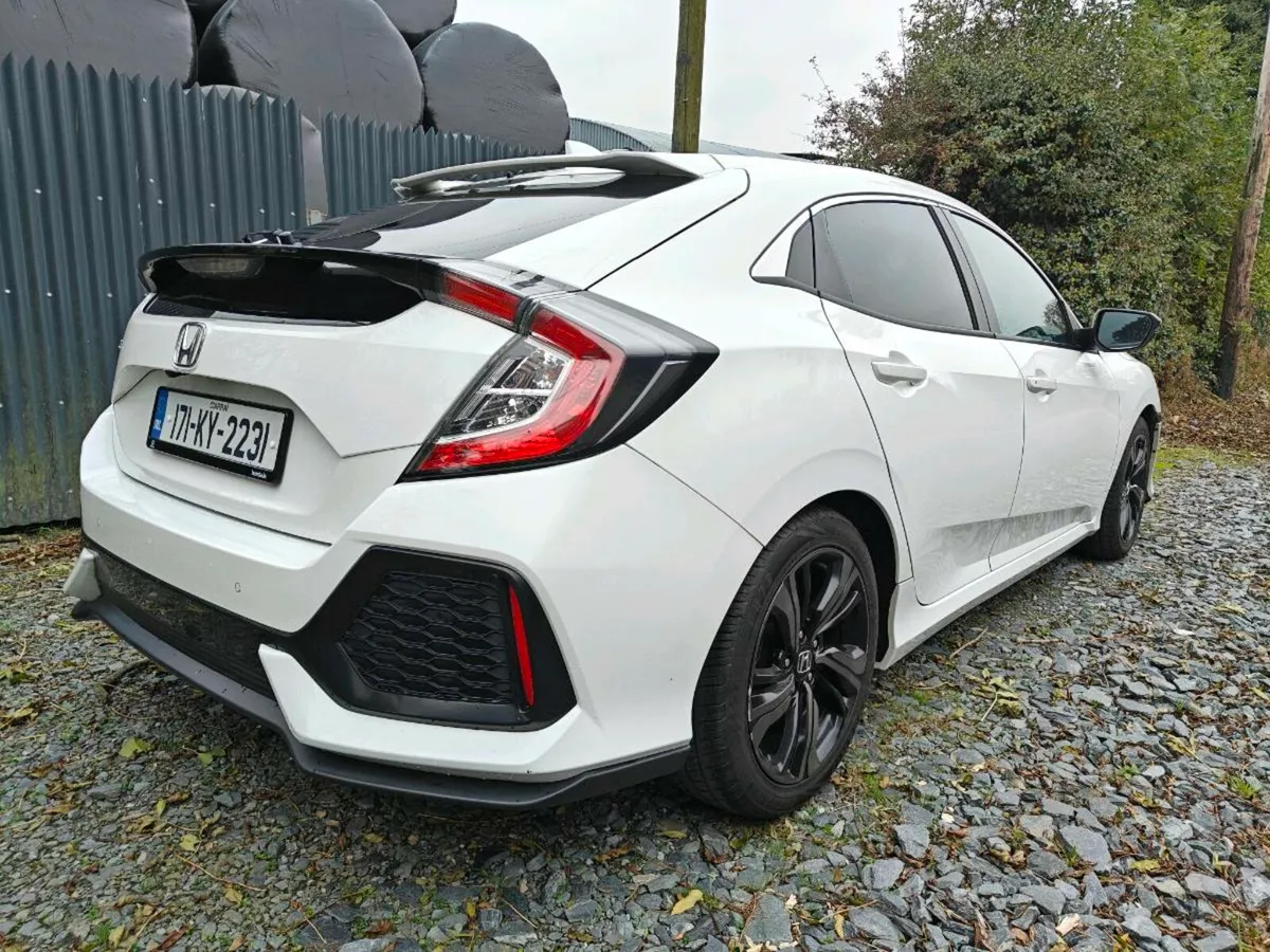 Honda Civic 2017 - Image 4