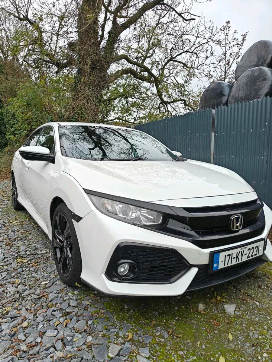 Honda Civic 2017 - Image 1