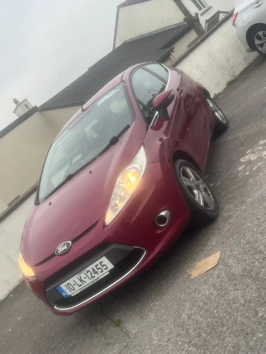 Ford Fiesta 2010 - Image 1