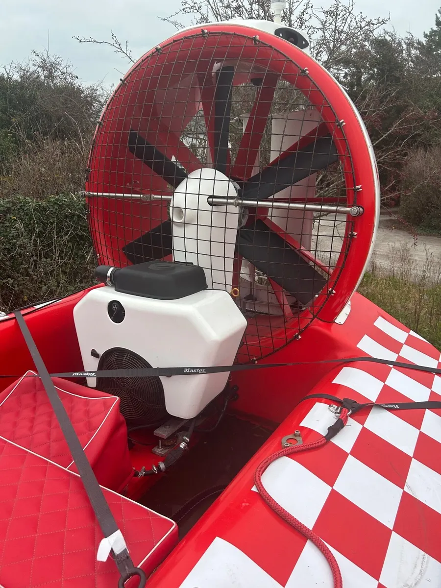 Hovercraft - Image 4