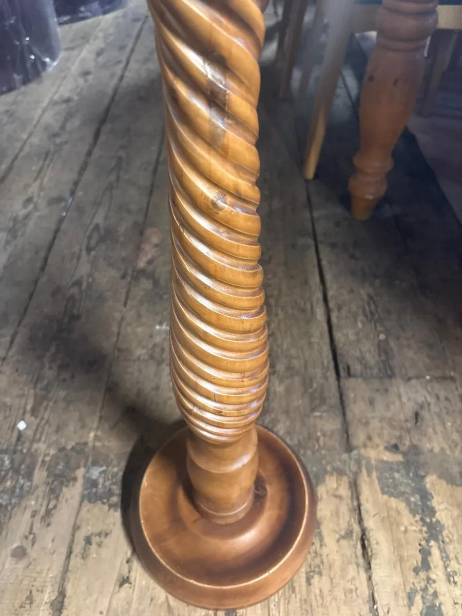 Oak planter - Image 2