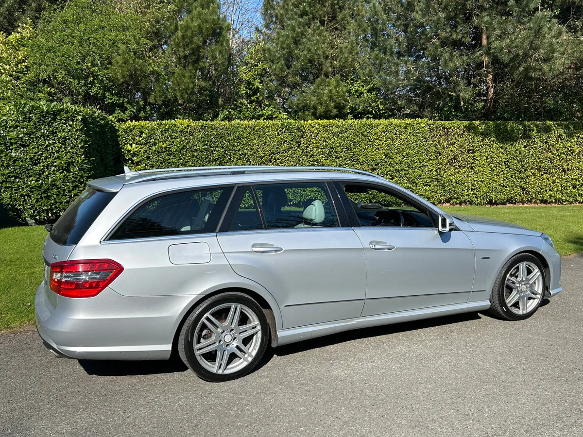 11 Mercedes-Benz  E350CDI Estate 7 Seater - Image 3