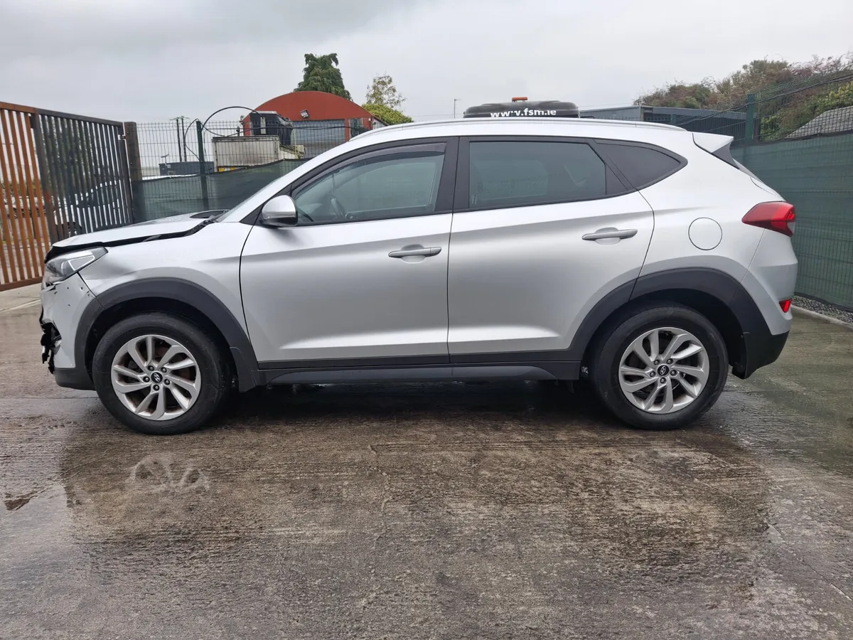 172 Hyundai Tucson 1.7 Diesel - Image 3