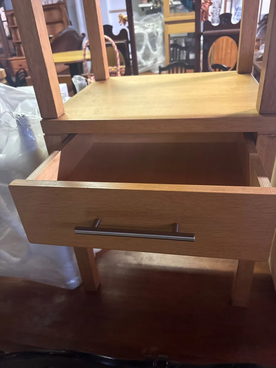 Solid oak bedside lockers - Image 2