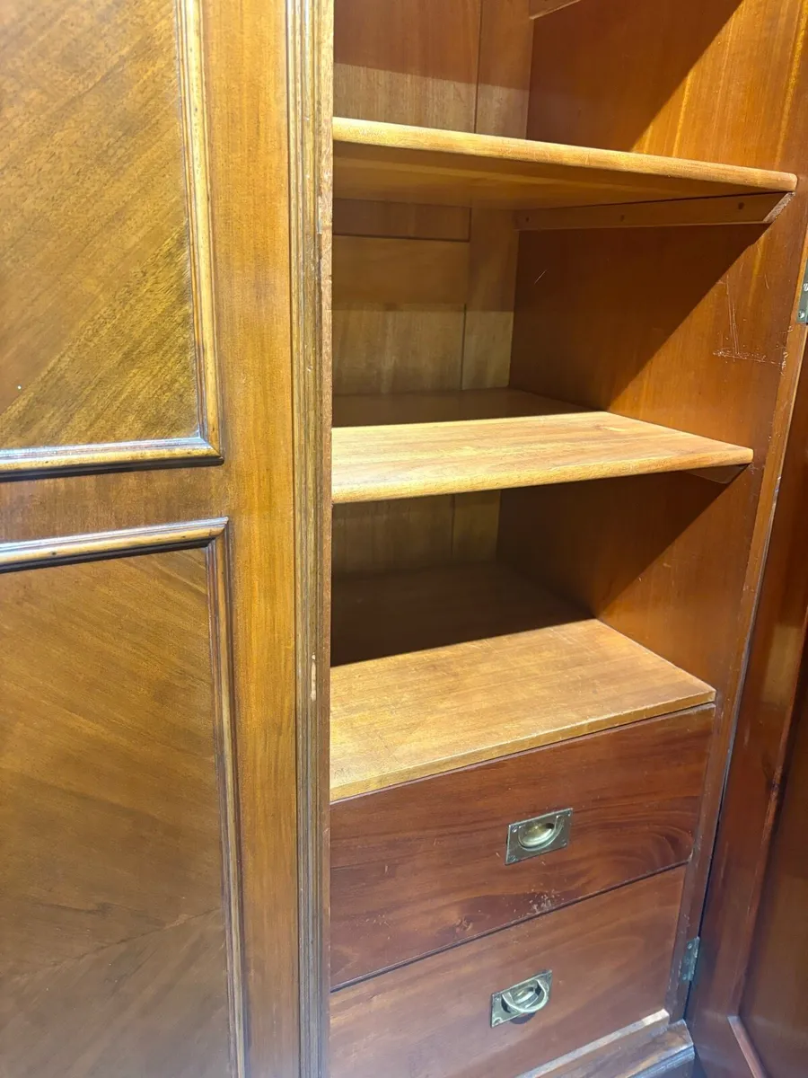 French wardrobe - Image 4
